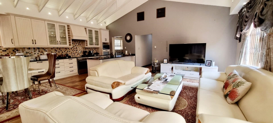 3 Bedroom Property for Sale in Heuwelsig Free State